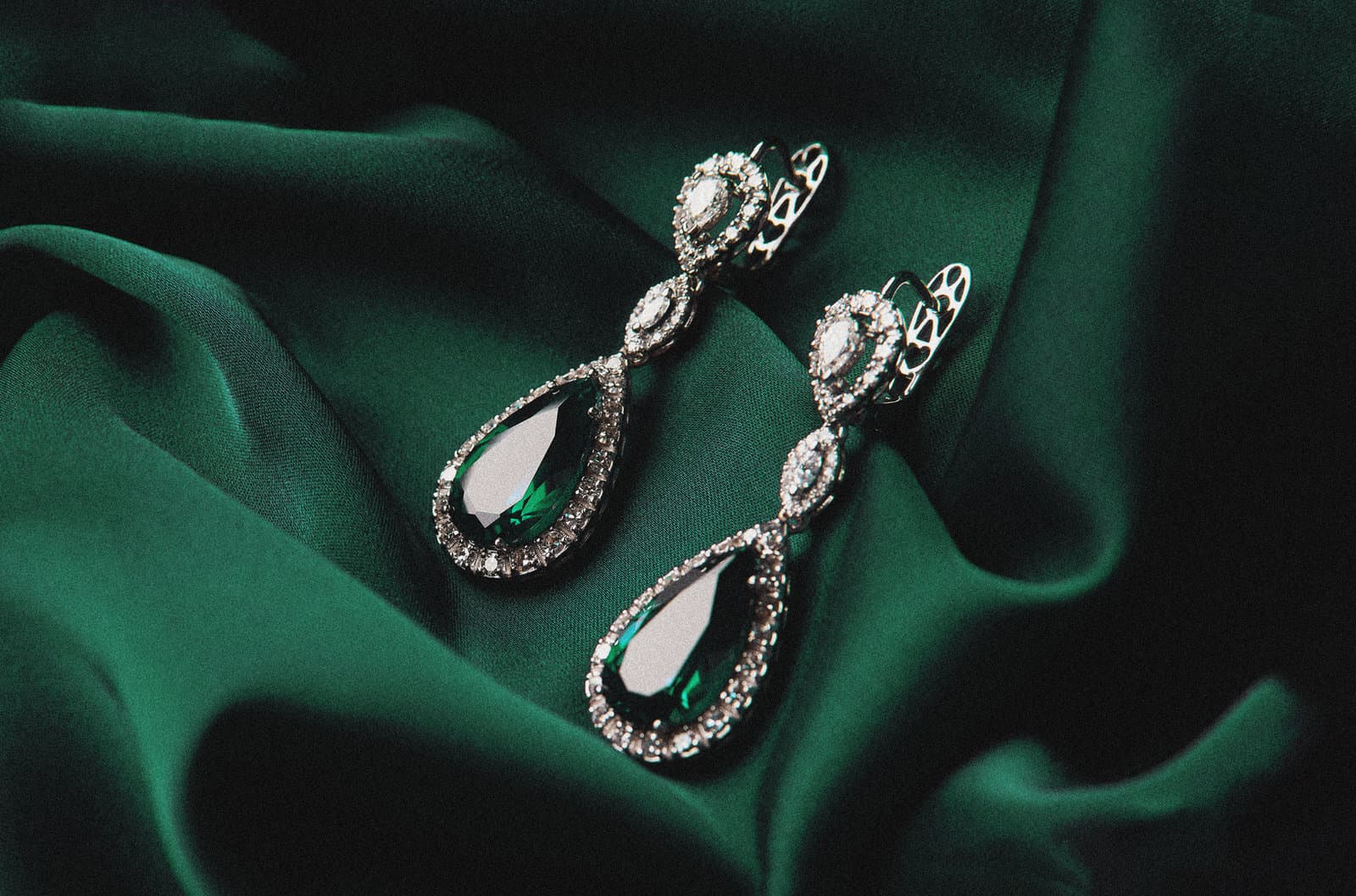The Best Way to Sell Emeralds