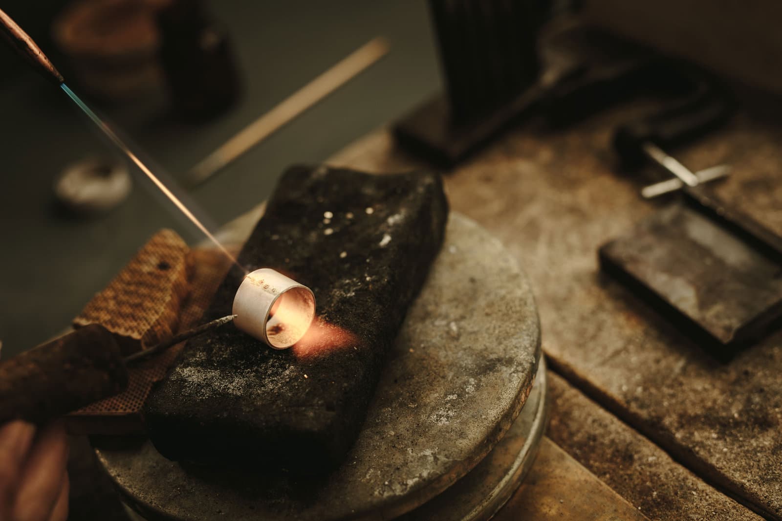Should You Have Your Jewelry Repaired Before Selling It?