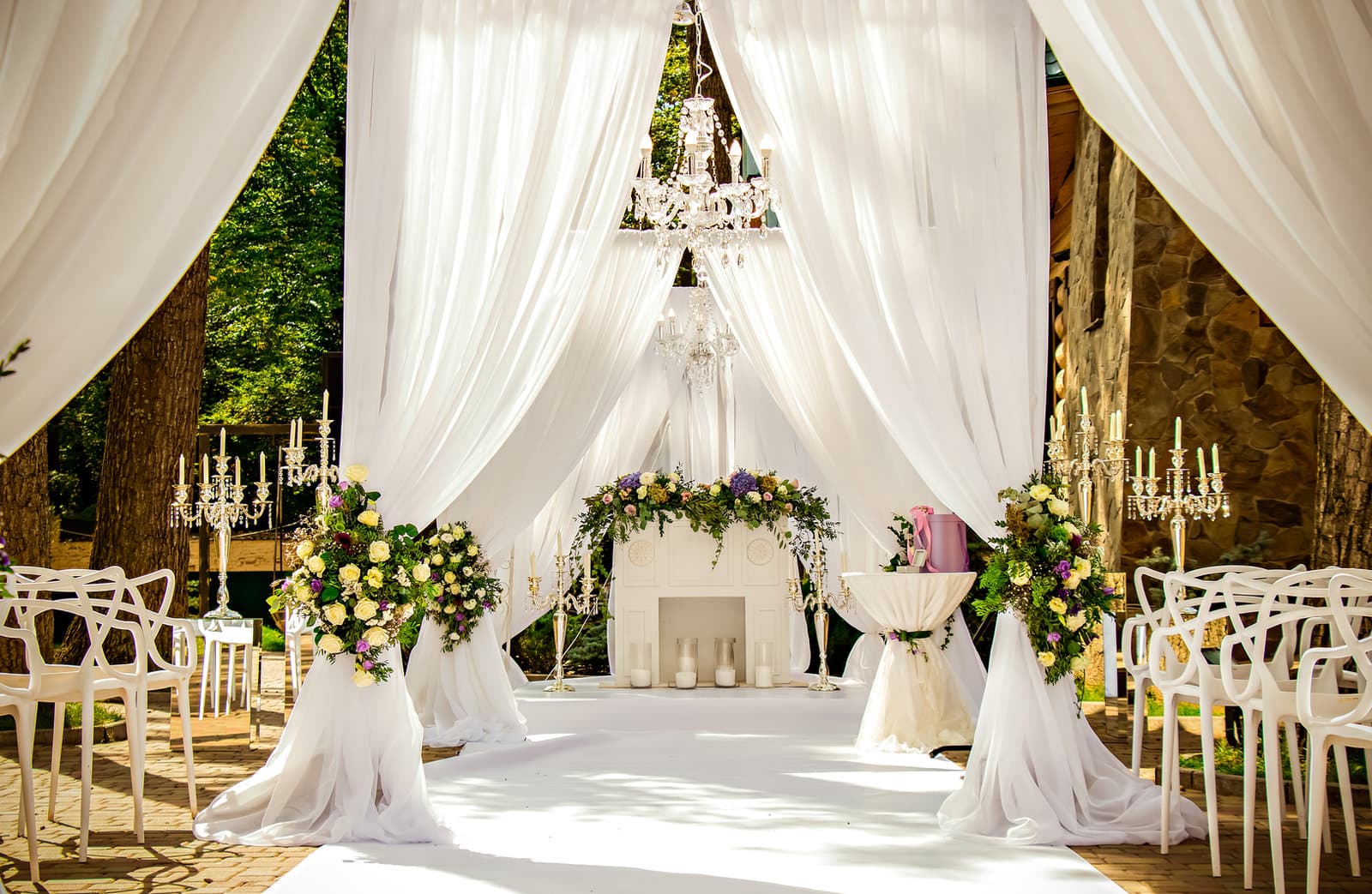 How to Choose a Wedding Planner