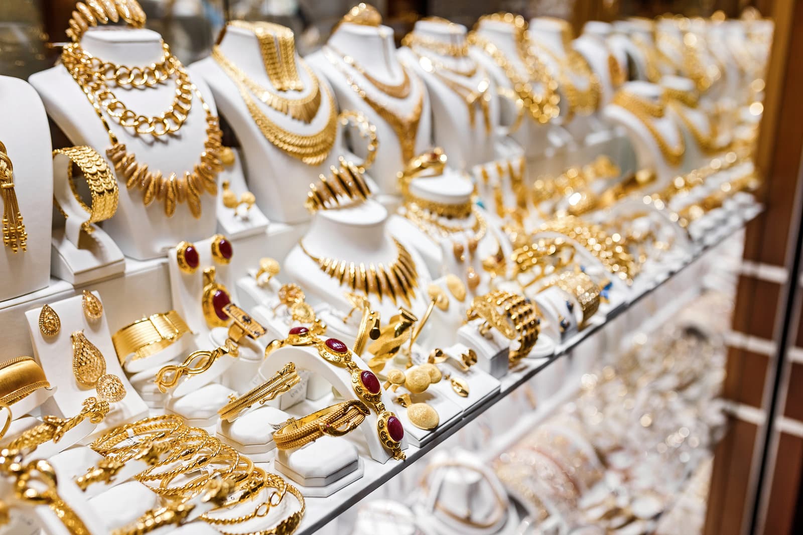 What Gemstones Are Best for Investment?