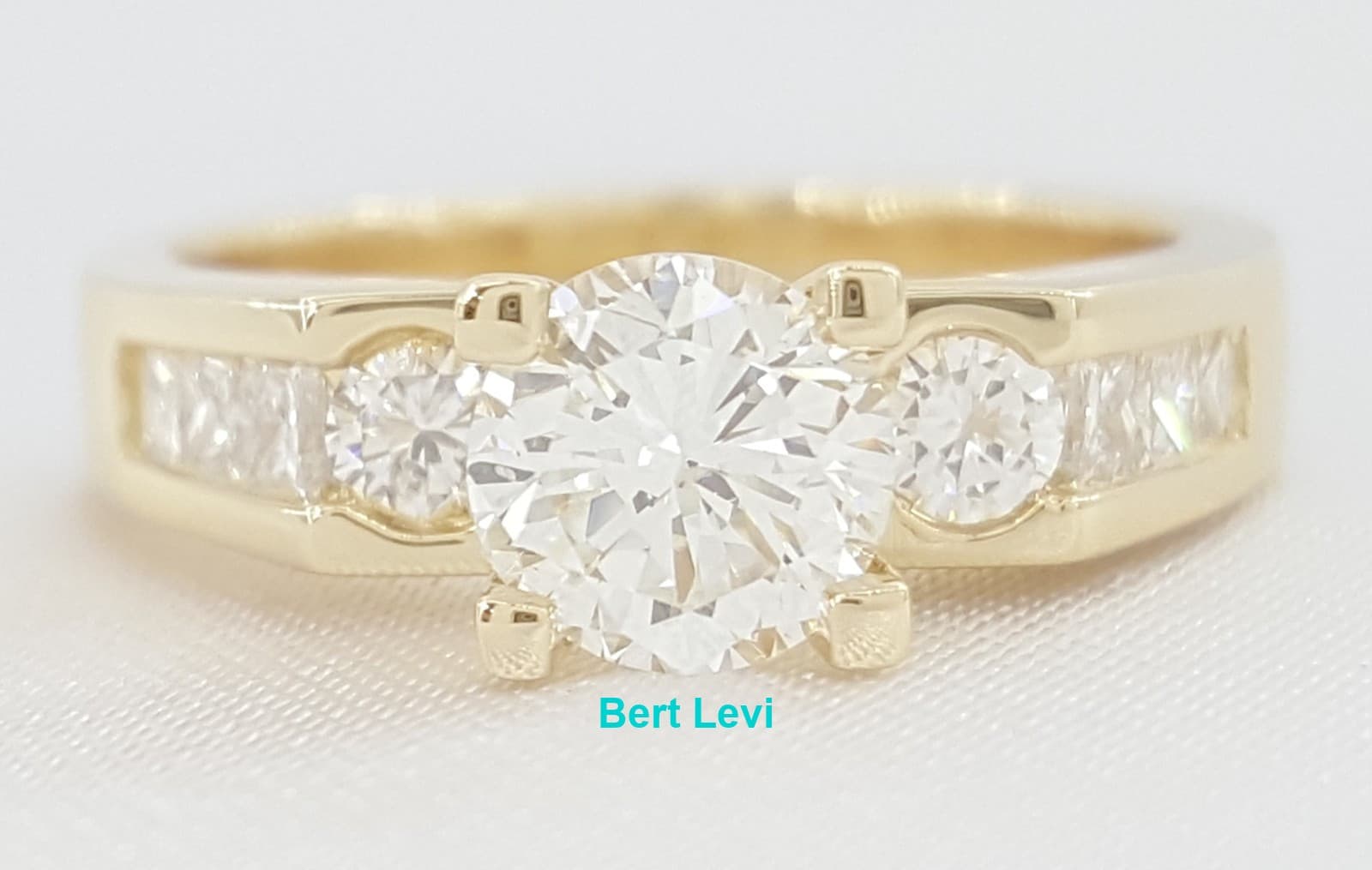 Round Brilliant Diamond Engagement Ring 18K Yellow Gold 1.22 ct GIA Rtl $5500