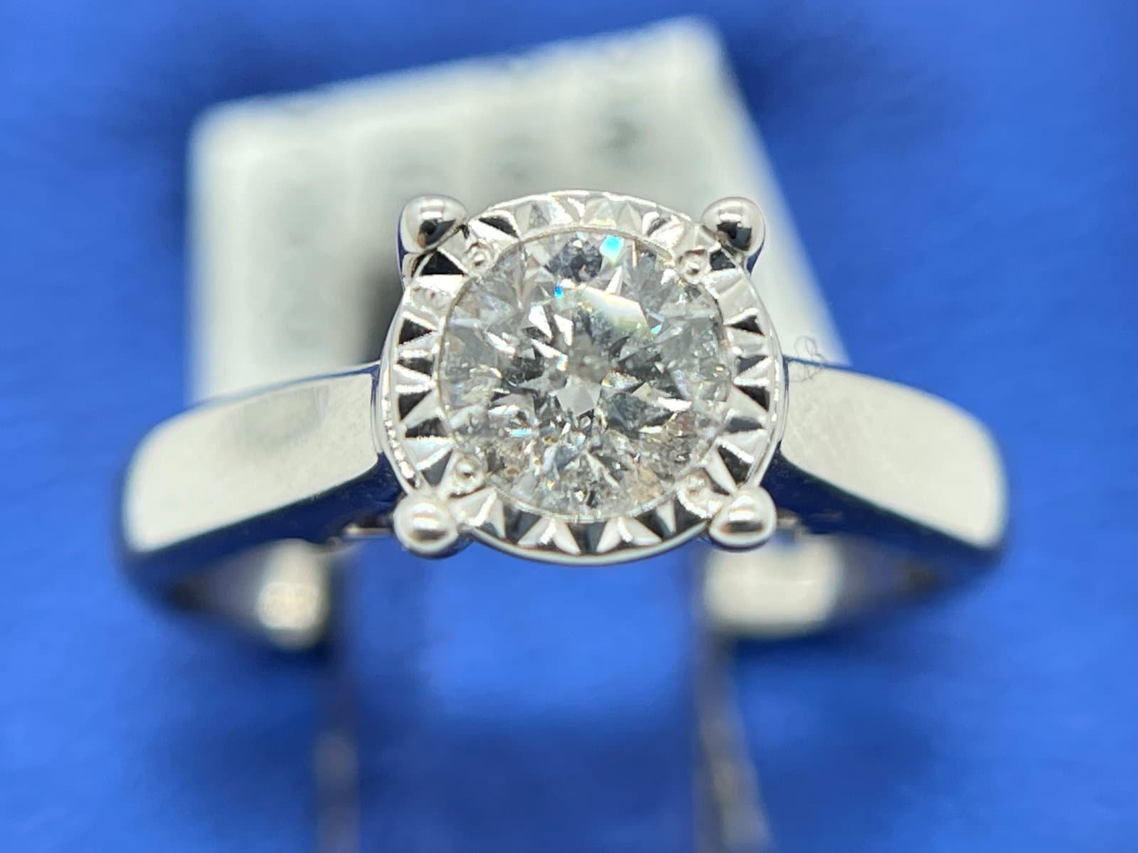 Your Engagement Ring’s Diamond, Style, and Setting