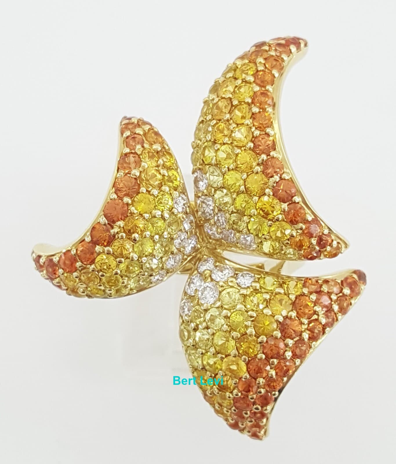 18K Yellow Gold 4.8 ct Sapphire & Diamonds Pave Set Sails Statement Ring