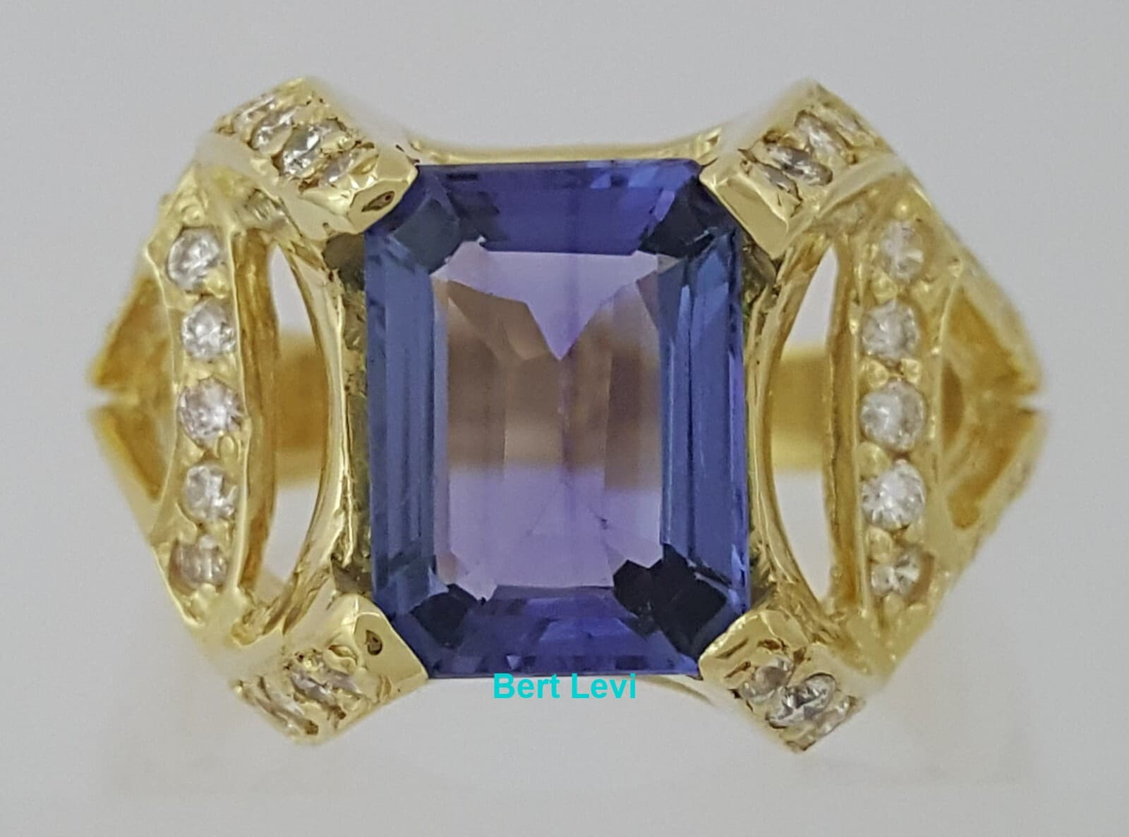 18K Yellow Gold 4.34 ct Natural Emerald Cut Tanzanite & Round Diamond Ring