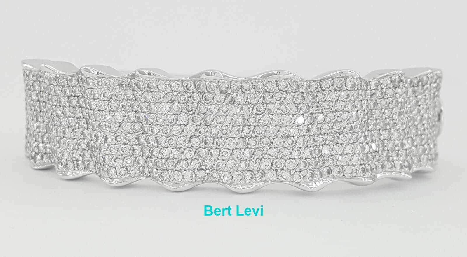 Gold Round Diamond 9-Row Pave Wave Bangle Bracelet 59.2 Grams 6.5" 10 ct 18K