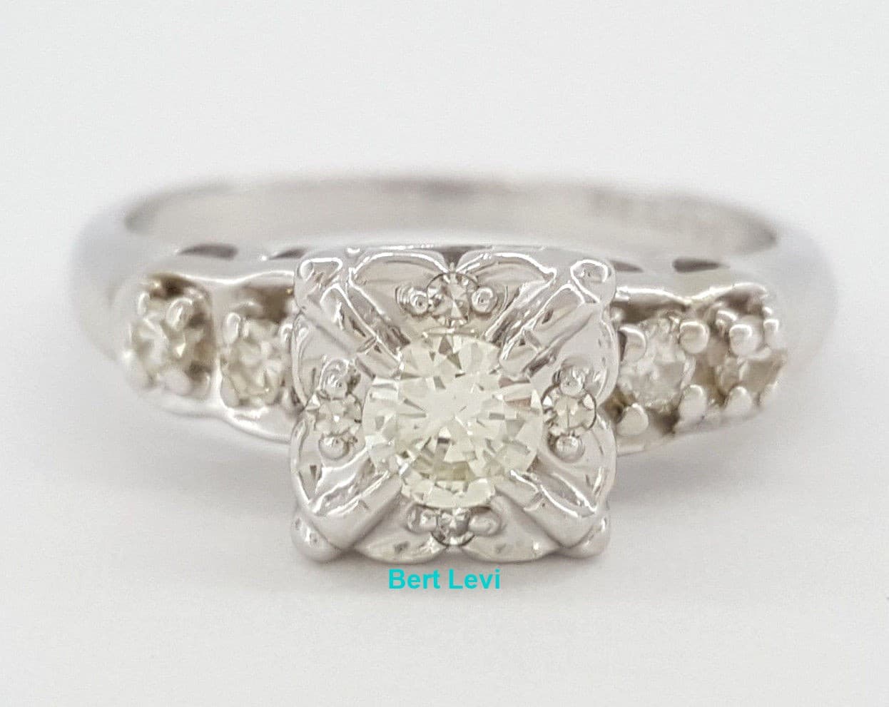 0.32 ct Antique / Vintage 14K White Gold Round Cut Diamond Engagement Ring