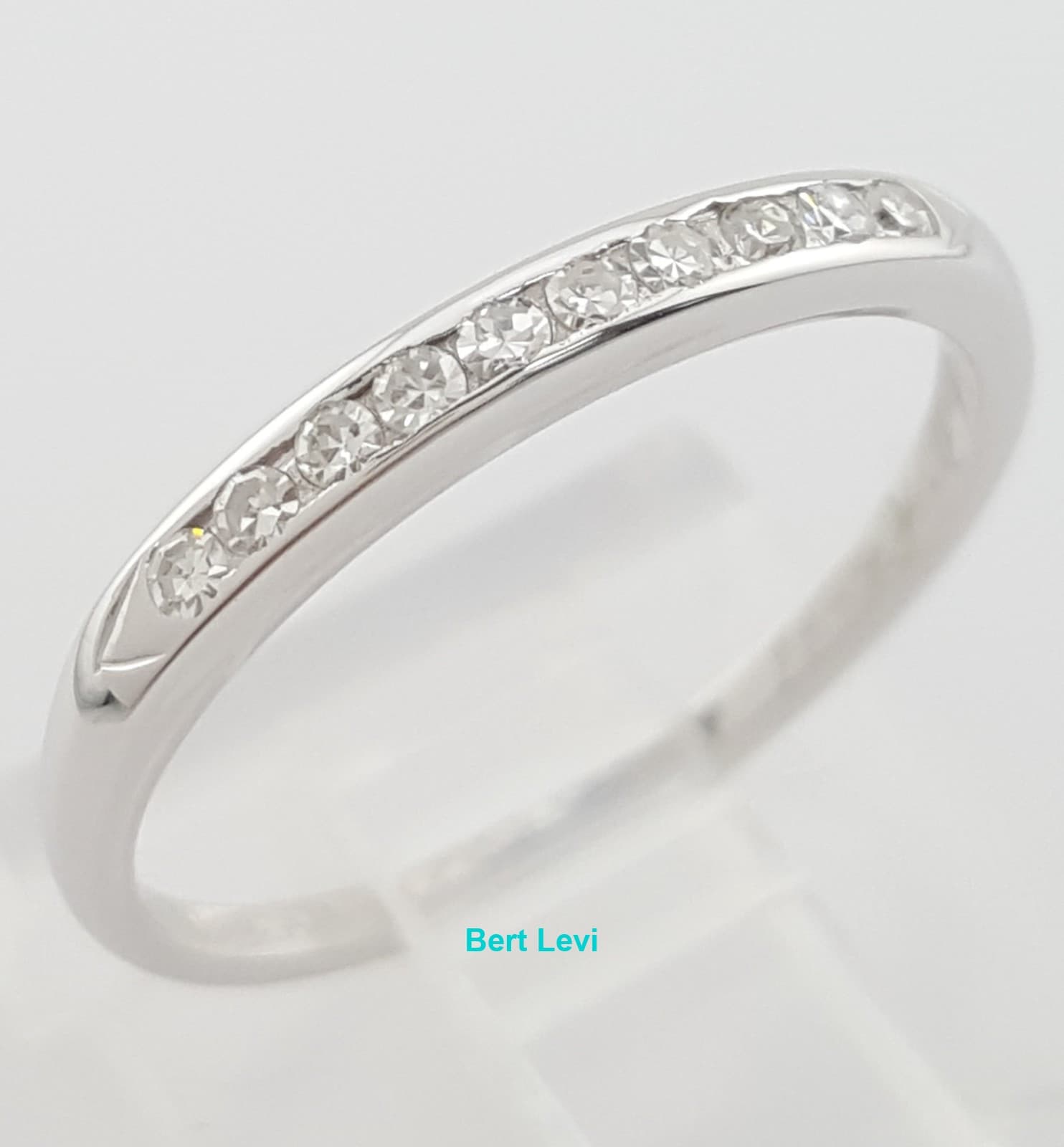 Vintage Single Cut Diamond Channel Set Wedding Band 0.1 ct 2.2 mm 18k W Gold