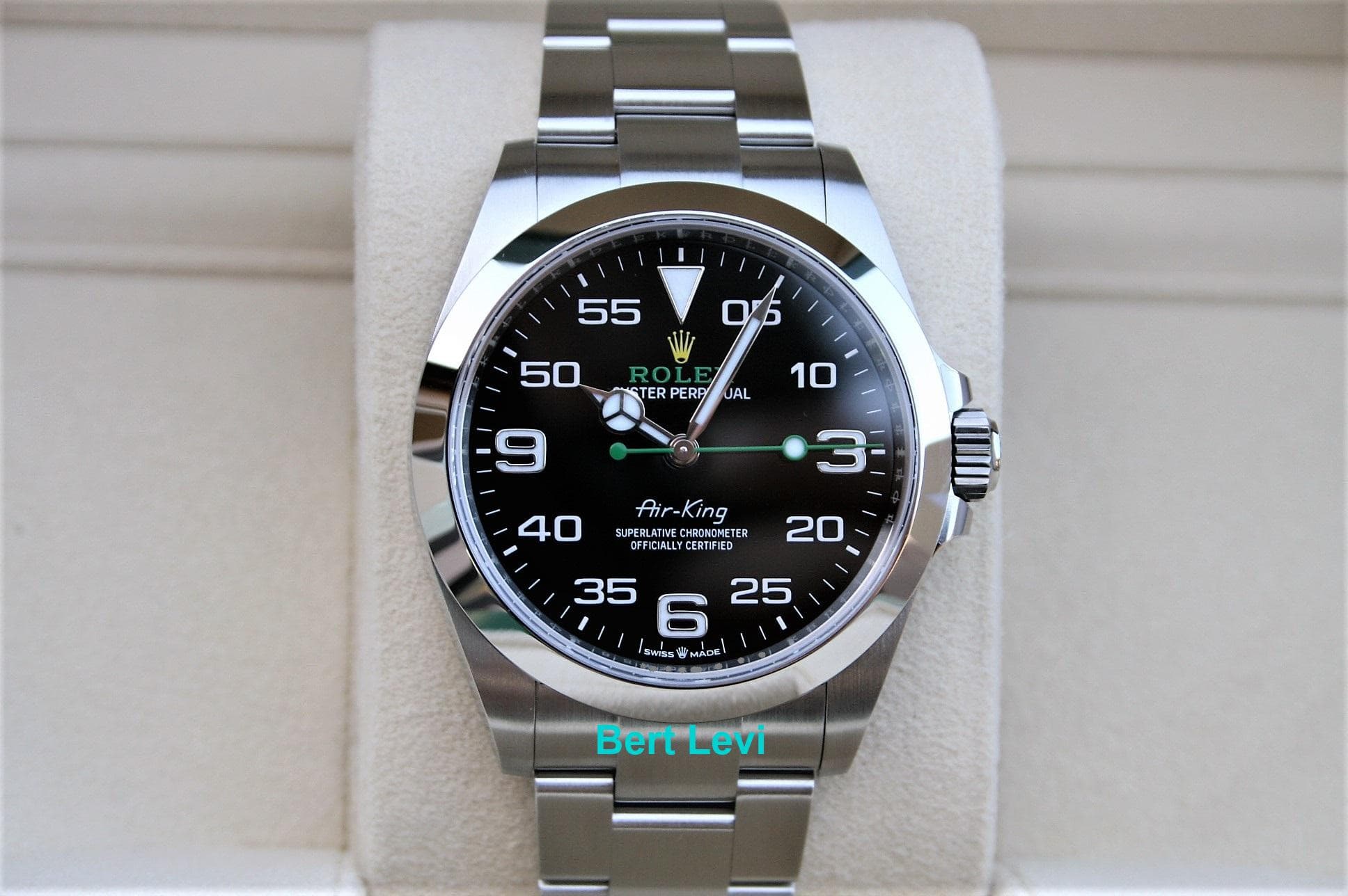 ROLEX 126900 AIRKING 40MM WATCH GREEN NIB