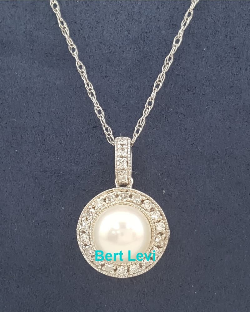 Akoya Pearl & Diamond Halo Pendant Necklace 0.12 ct 14K Gold 20"
