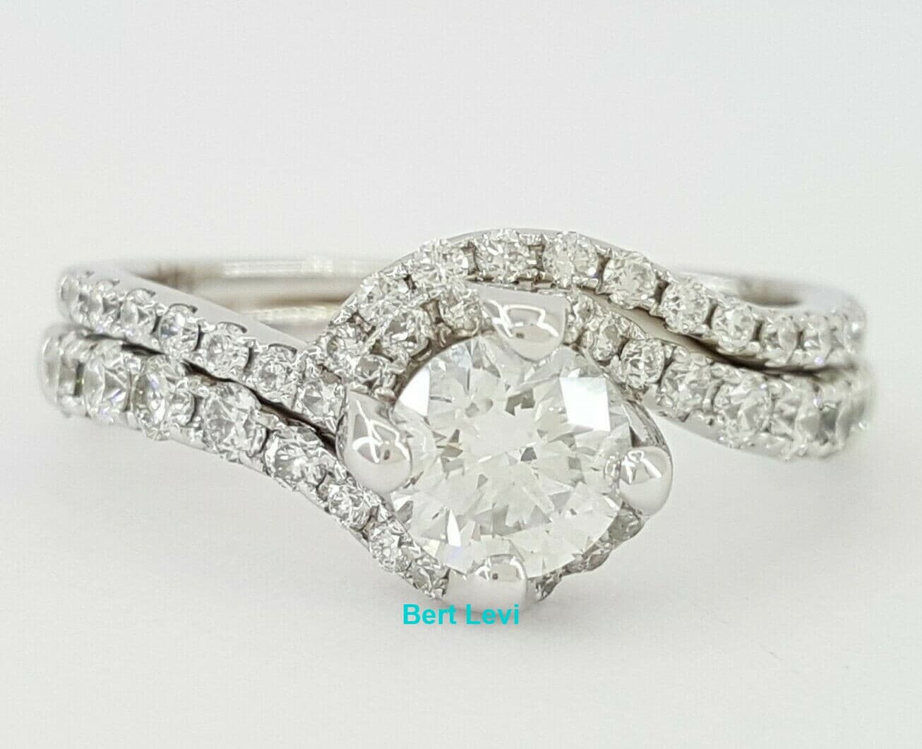 Round Cut Diamond Crossover Twisted Engagement Ring Set 1.06 ct 14K Gold