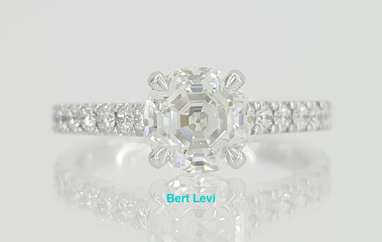 Platinum Round Step Cut Diamond Engagement Ring 1.53 ct G/VVS2 GIA