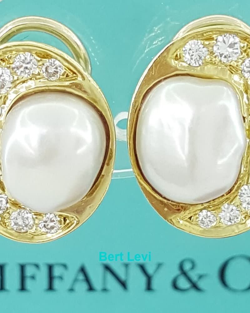 Tiffany & Co Vintage Earclips Clip-On Earrings Pearl & 0.5 ct Diamond 18K Gold