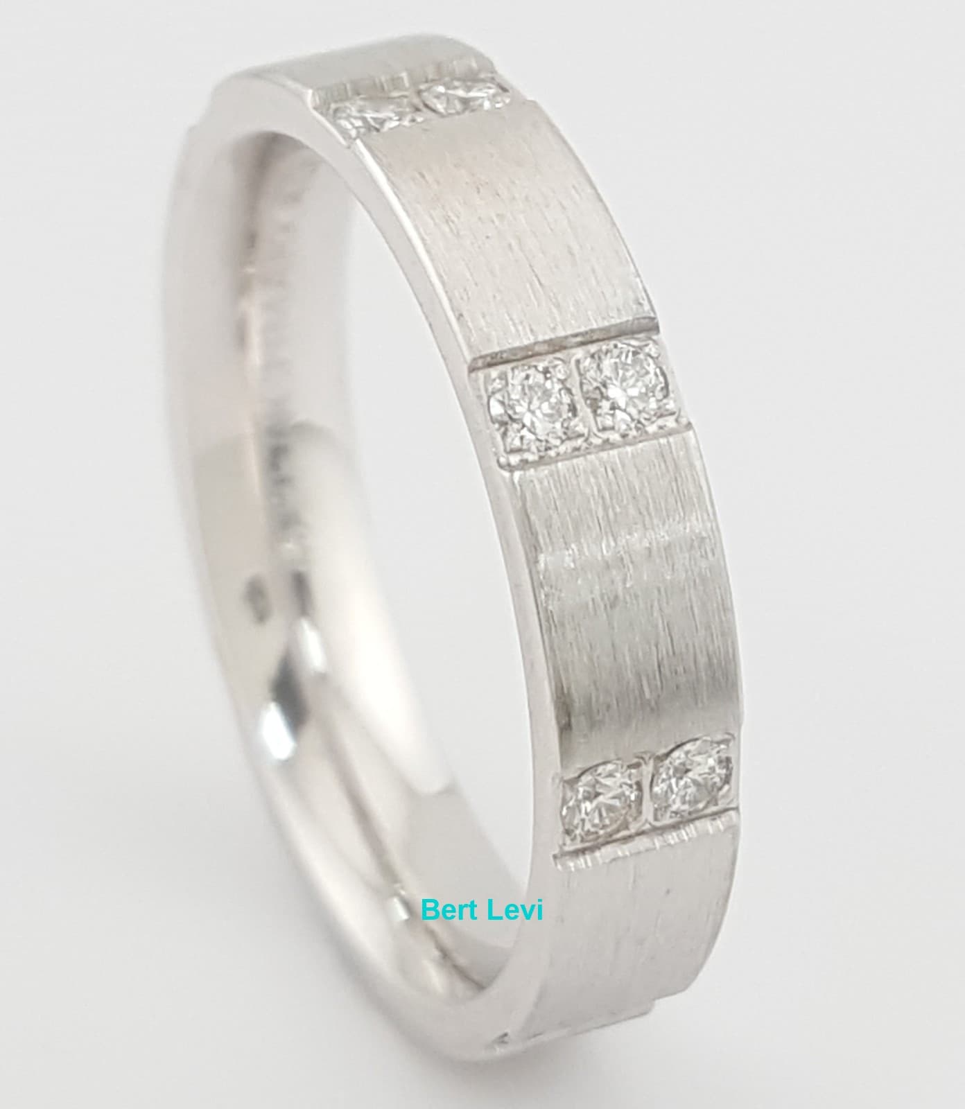 Benchmark Round Diamond 0.32 ct 14K White Gold Wedding Band Ring 4 mm