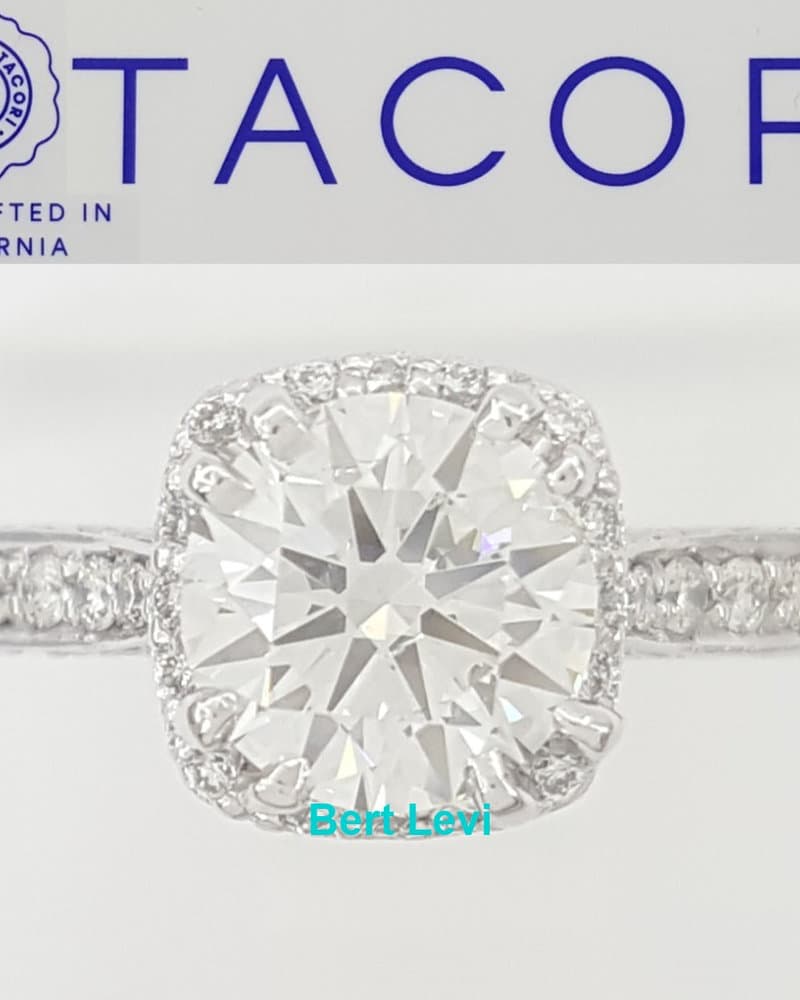 Tacori Dantela Halo Diamond Engagement Ring 0.95 ct Platinum GIA