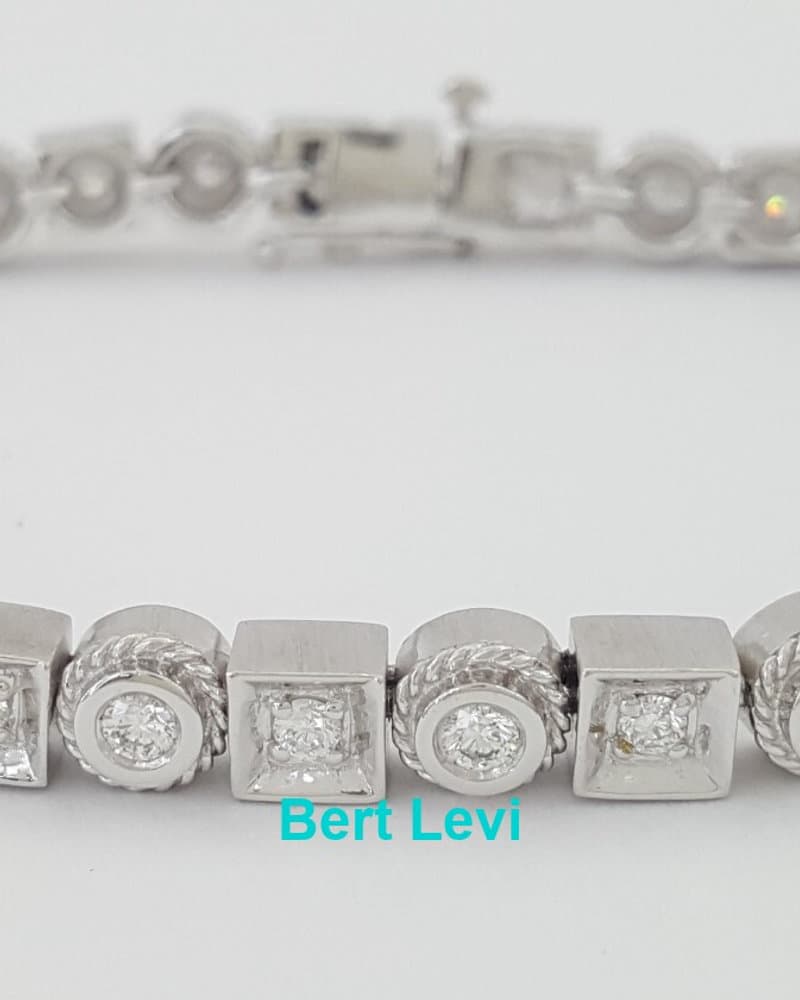 Penny Perville Classis Diamond Tennis Bracelet 1.7 ct 29.3 Grams 18K White Gold