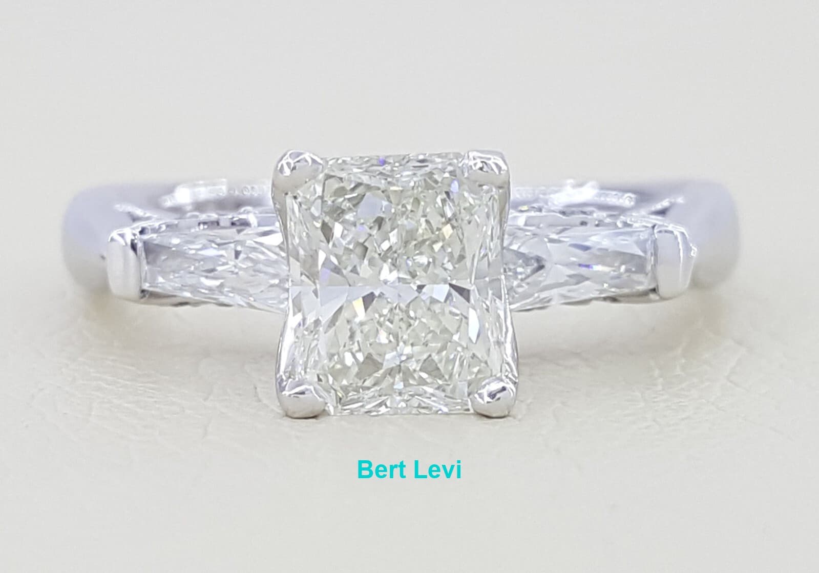 Verragio Rectangular Radiant Cut Diamond Platinum Engagement Ring 1.6 ct Rt $11k