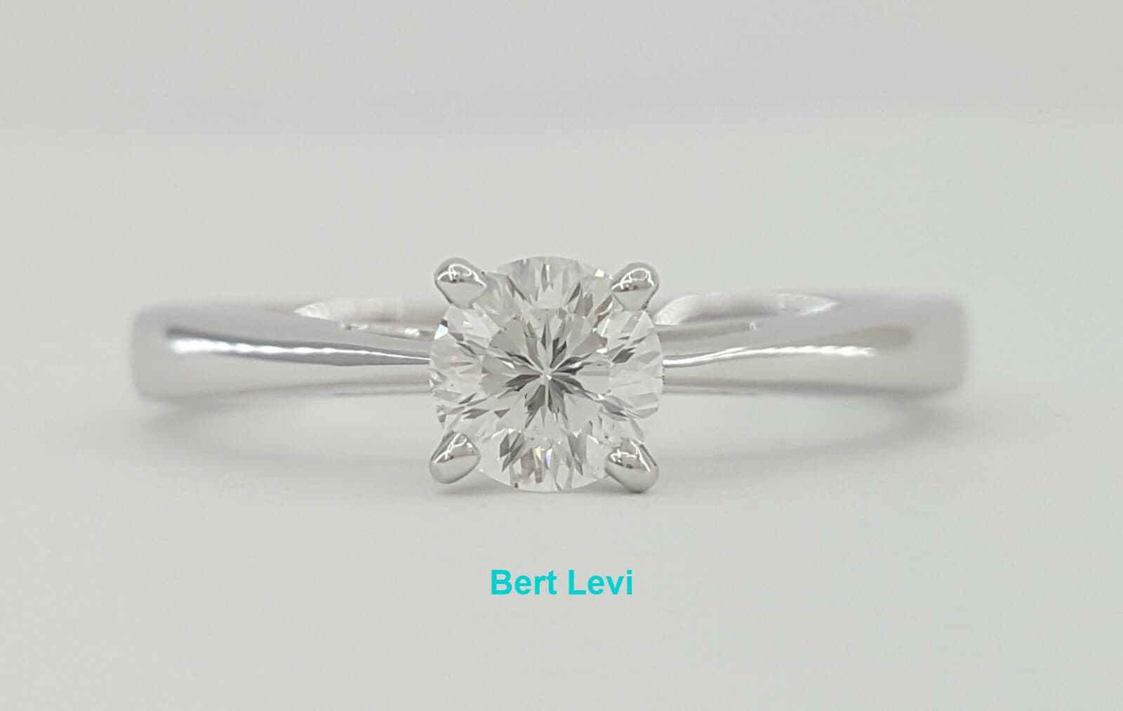 Celebration Round Diamond Solitaire Engagement Ring 0.47 ct 18K White Gold G/SI2