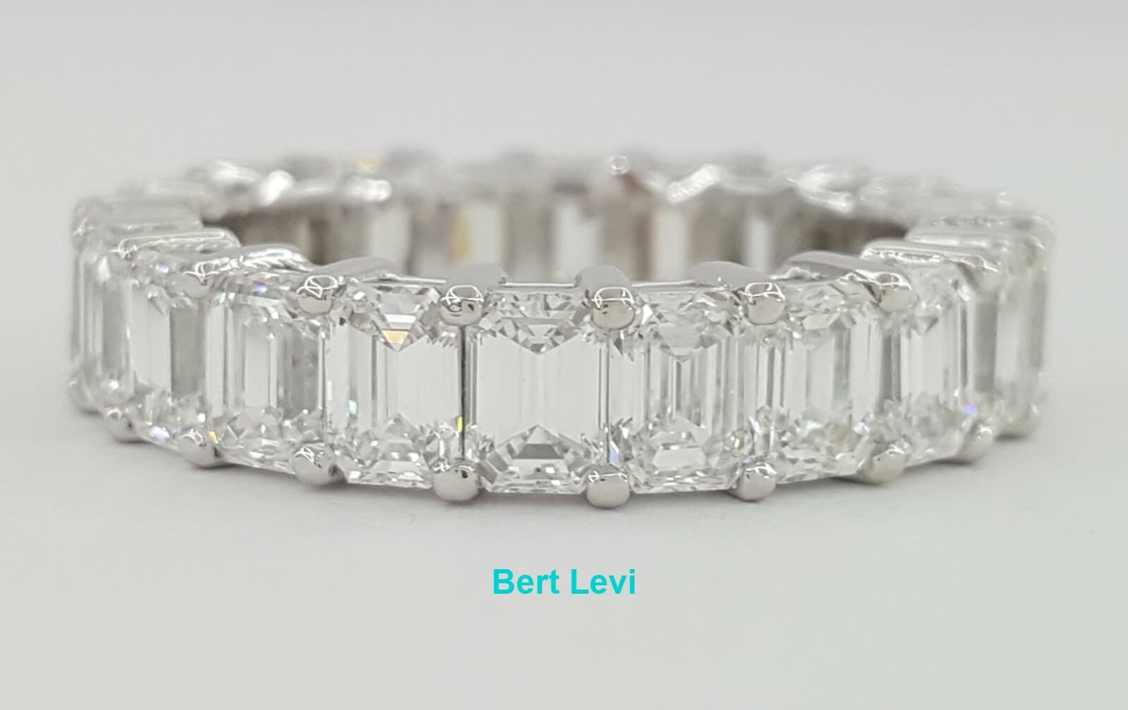 Emerald Cut Diamond Full Circle Eternity Wedding Ring 5.35 ct Platinum 4.8mm Sz6