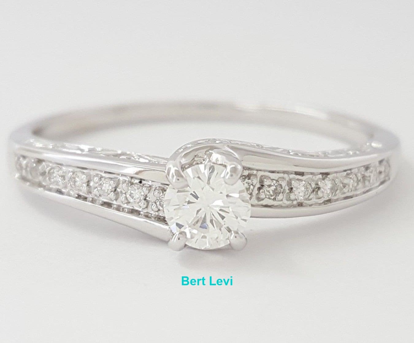 0.33 ct 14k White Gold Round Brilliant Cut Diamond Engagement Ring