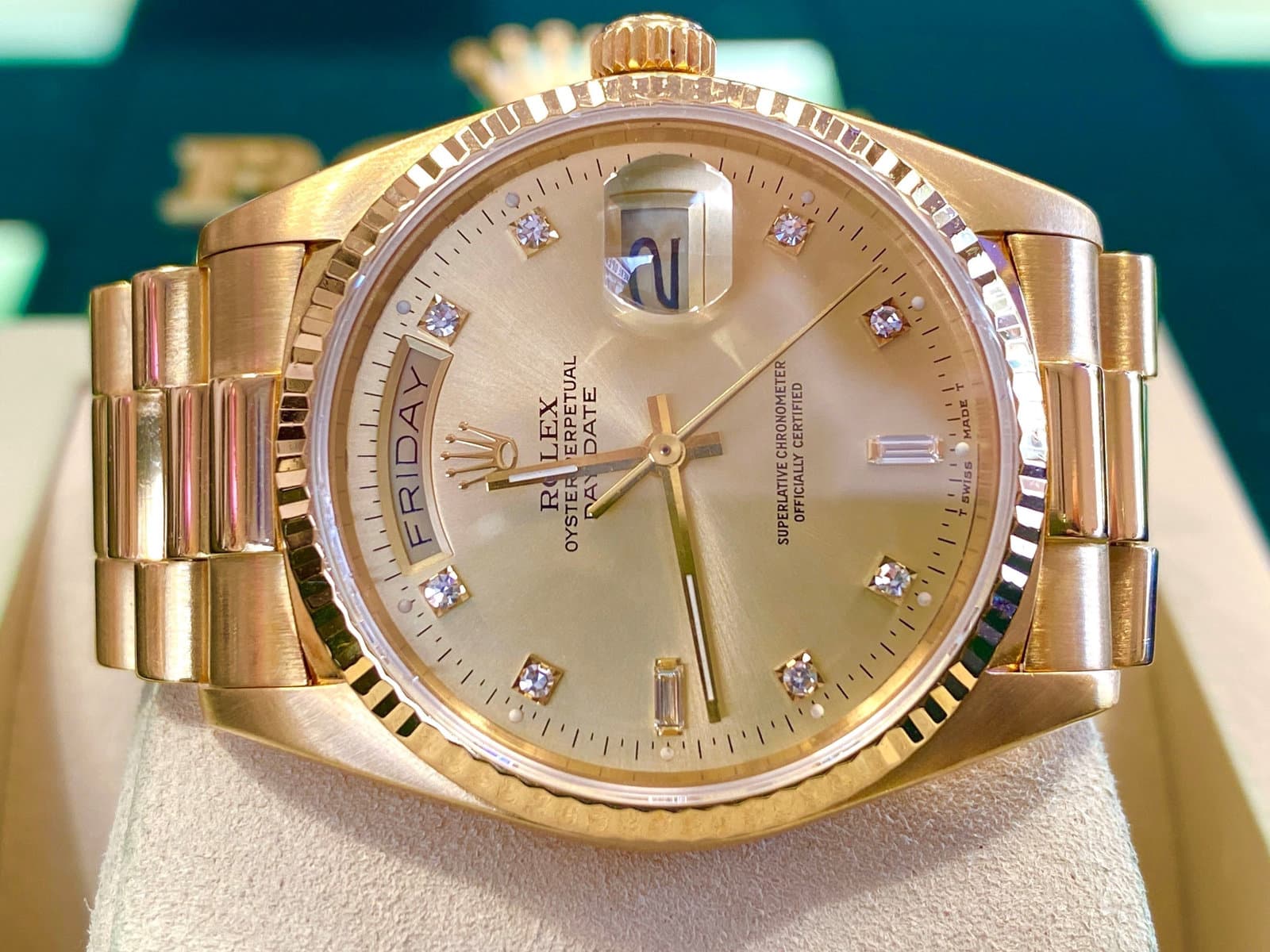 Should You Buy Your Pre-Owned Rolex Online or at a Brick and Mortar Location?