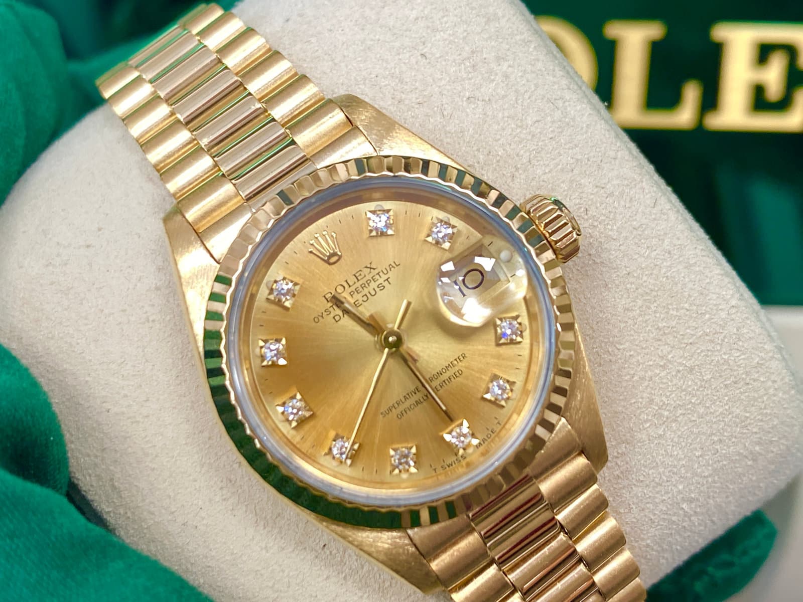 Should You Buy a Pre-Owned Rolex from a Private Party?