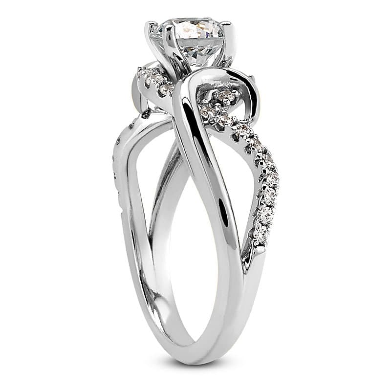 How Slight Differences in Diamond Carat Weight Can Help You Manage Your Engagement Ring Investment