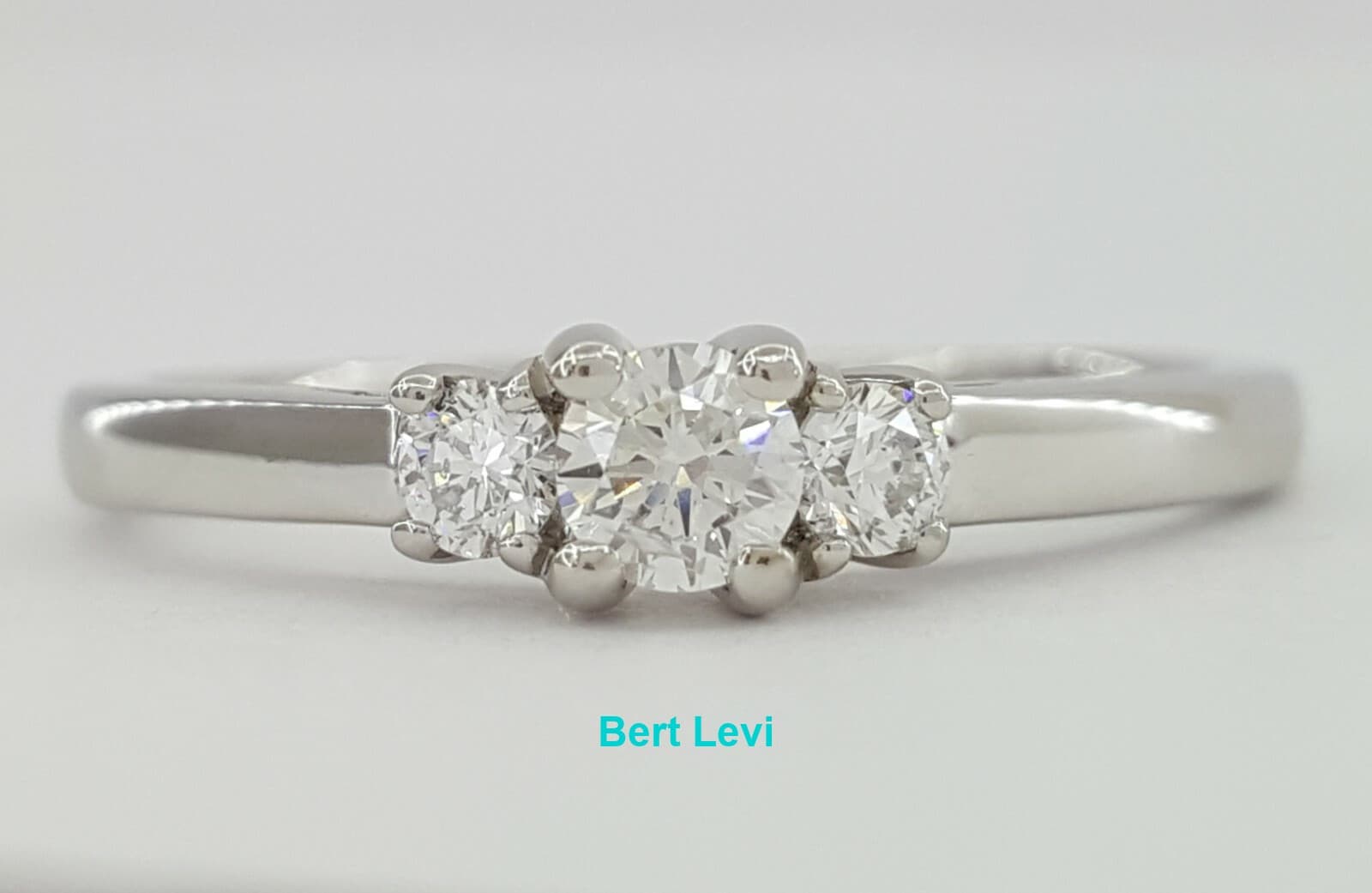 Corona 3 Stone 0.28 ct Round Brilliant Cut Diamond Engagement Anniversary Ring
