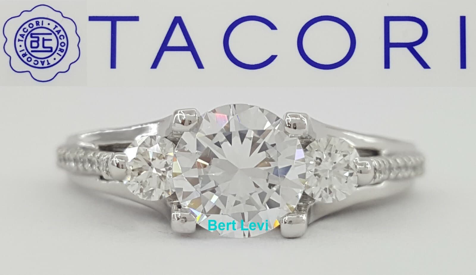 Simply TACORI 2633RD65 18k 3-Stone Semi-Mount Engagement Ring 0.50ct Rtl $4,580