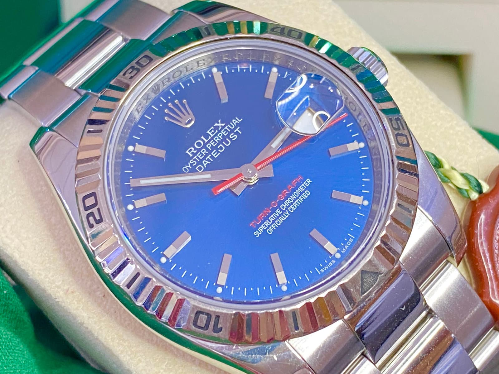 Two Reasons to Buy a Pre-Owned Rolex Turn-O-Graph