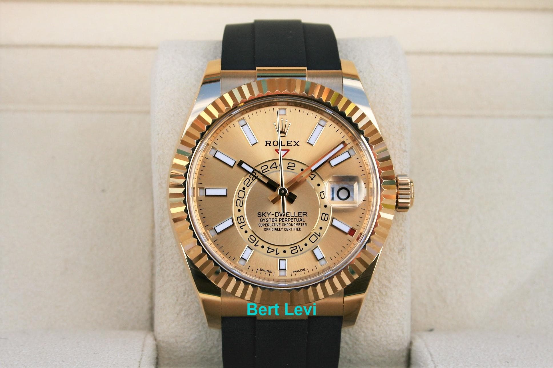 ROLEX 326238 SKYDWELLER WATCH YELLOW GOLD OYSTERFLEX
