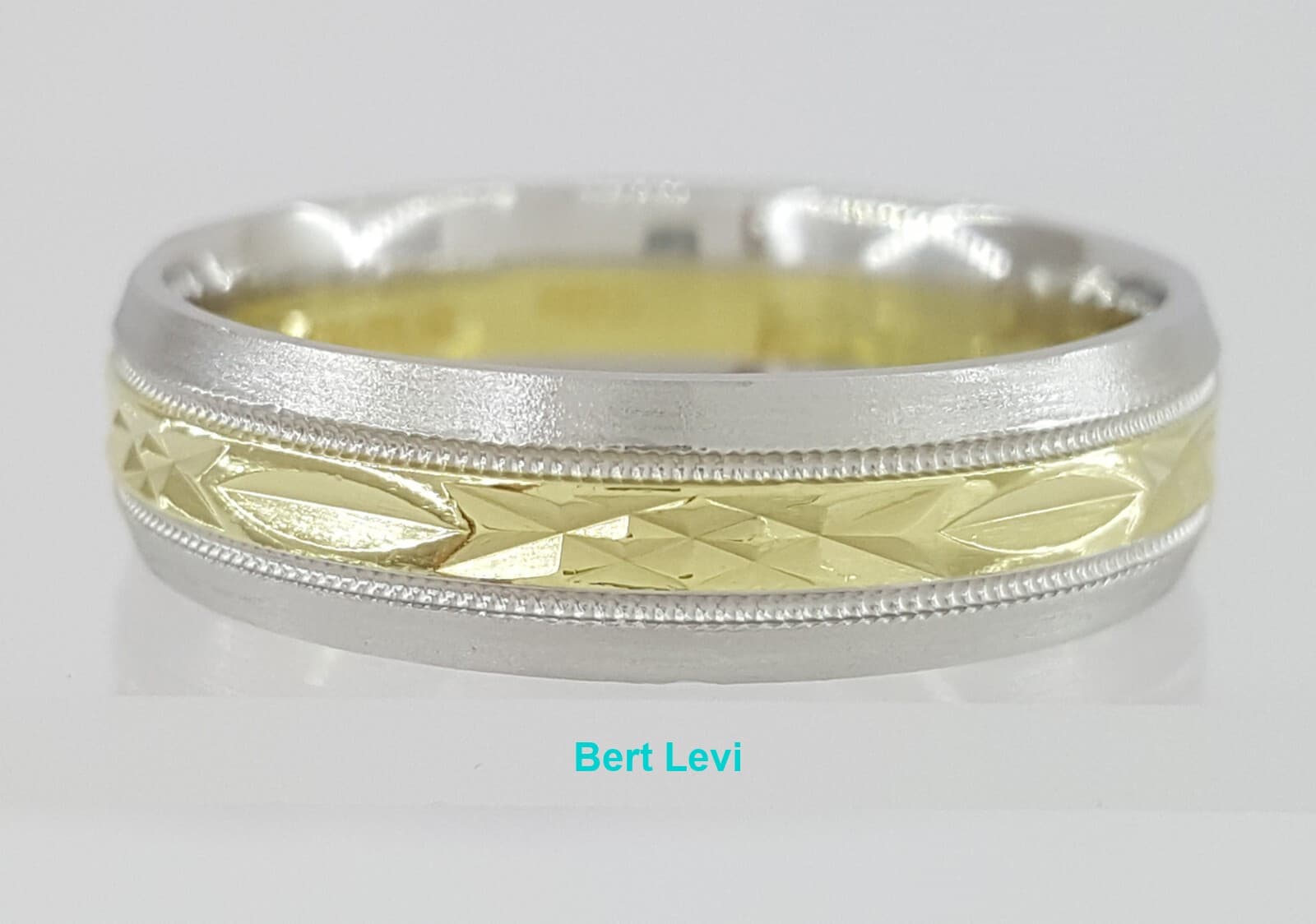Platinum & 18K Yellow Gold Comfort Fit Men's Wedding Anniversary Band 5.8 mm