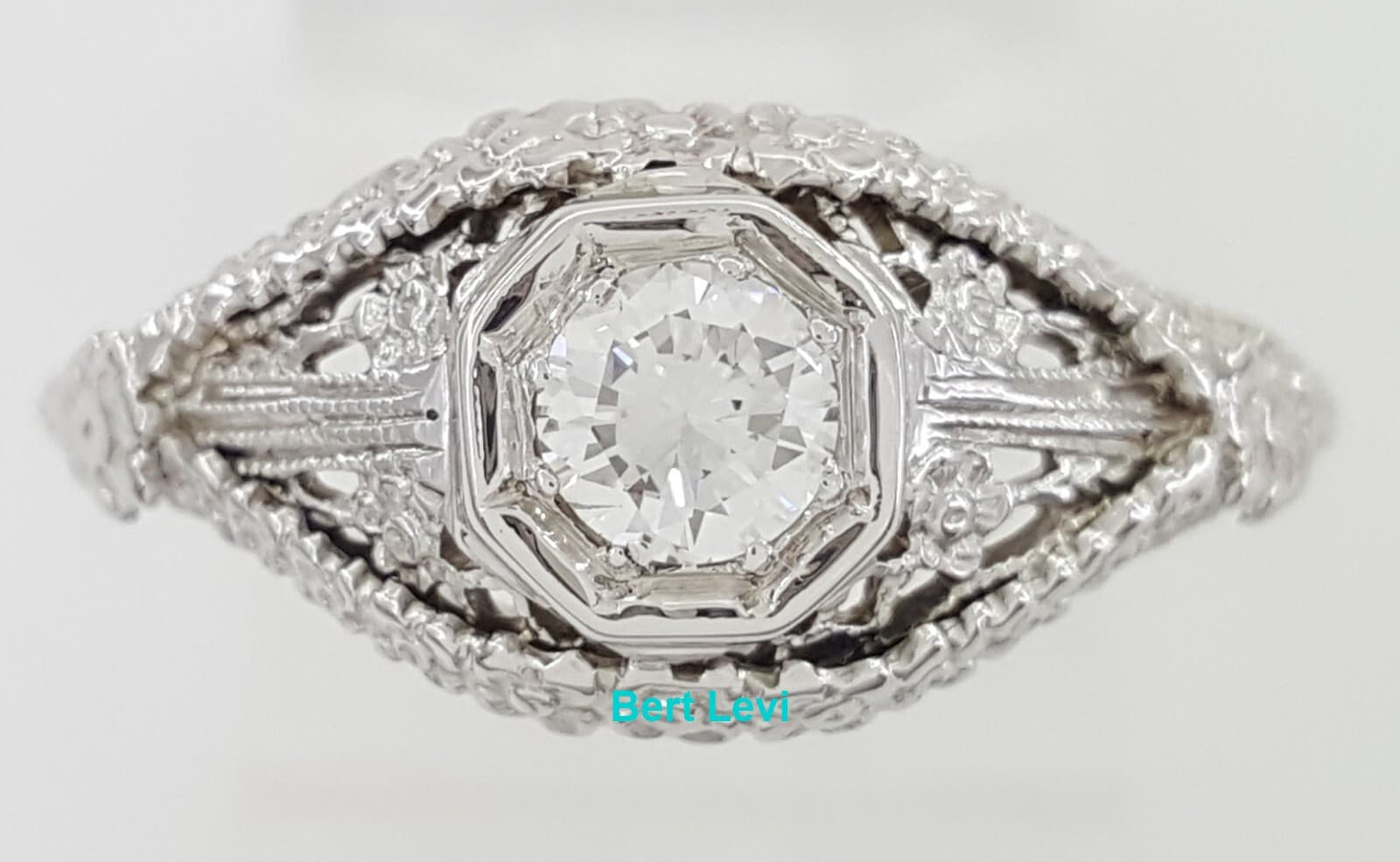 Vintage Art Deco Diamond Engagement Ring 0.3 ct 18k White Gold