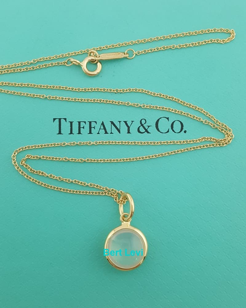 Tiffany & Co Paloma Picasso Moonstone 18K Yellow Gold Pendant Necklace 18"
